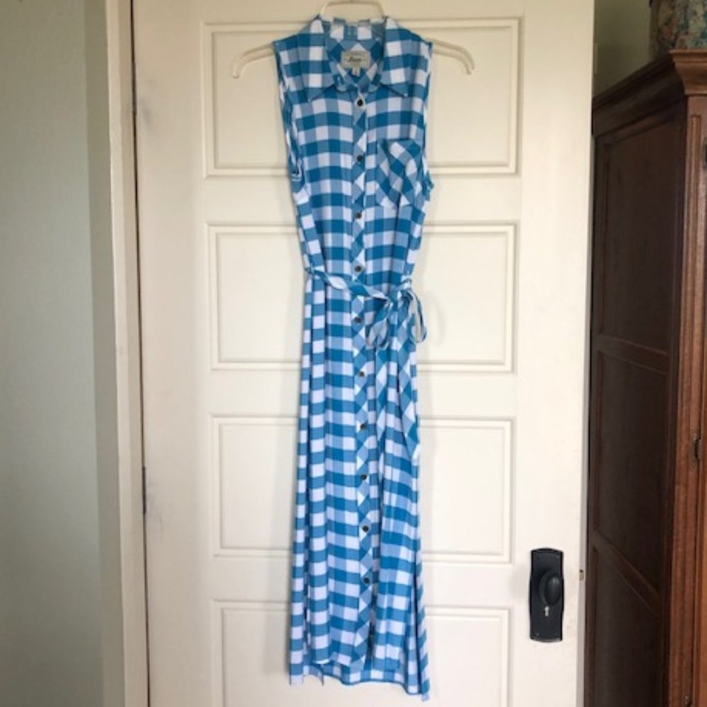 Sleeveless Maxi Dress - Size Small